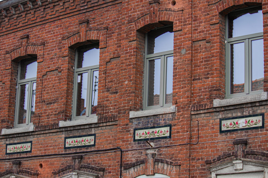 rénovation exterieure pose de fenetres home clef rénovation exterieure pose de fenetres home clef